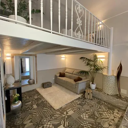 White Pearl - Luxury 贾迪尼-纳克索斯